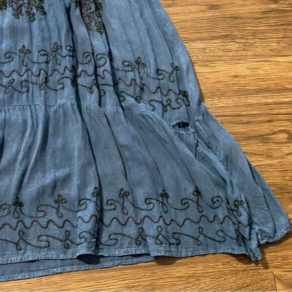 Amanda’s Collection Maxi Short Sleeve Embroidered Peasant Dress Blue Black Large - Picture 8 of 11